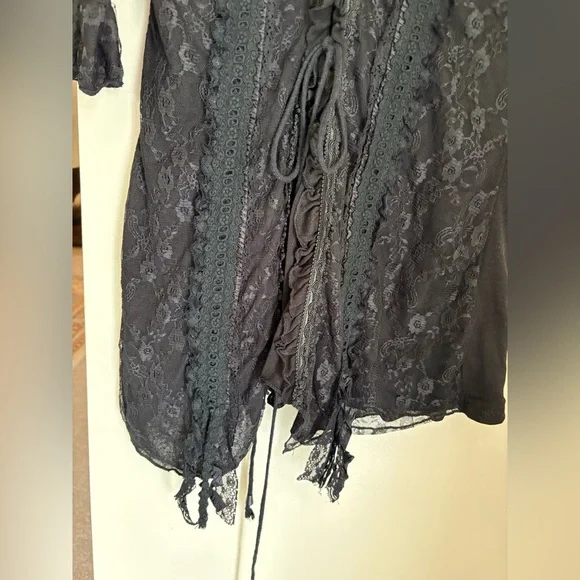 Pretty Angel Black Lace-Up Tunic Top Victorian Whimsigoth Style goth alternative - Picture 7 of 7
